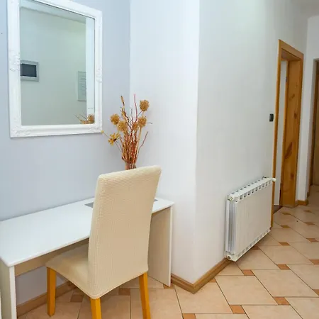 Apartman With Pool Fjord Kanfanar